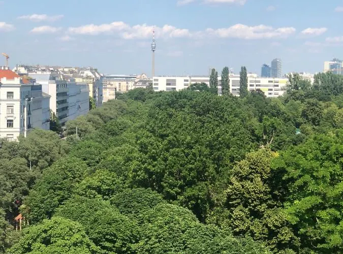 Апартаменти Augartenblick Penthaus 16 *