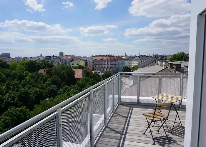 Апартаменти Augartenblick Penthaus 16 *